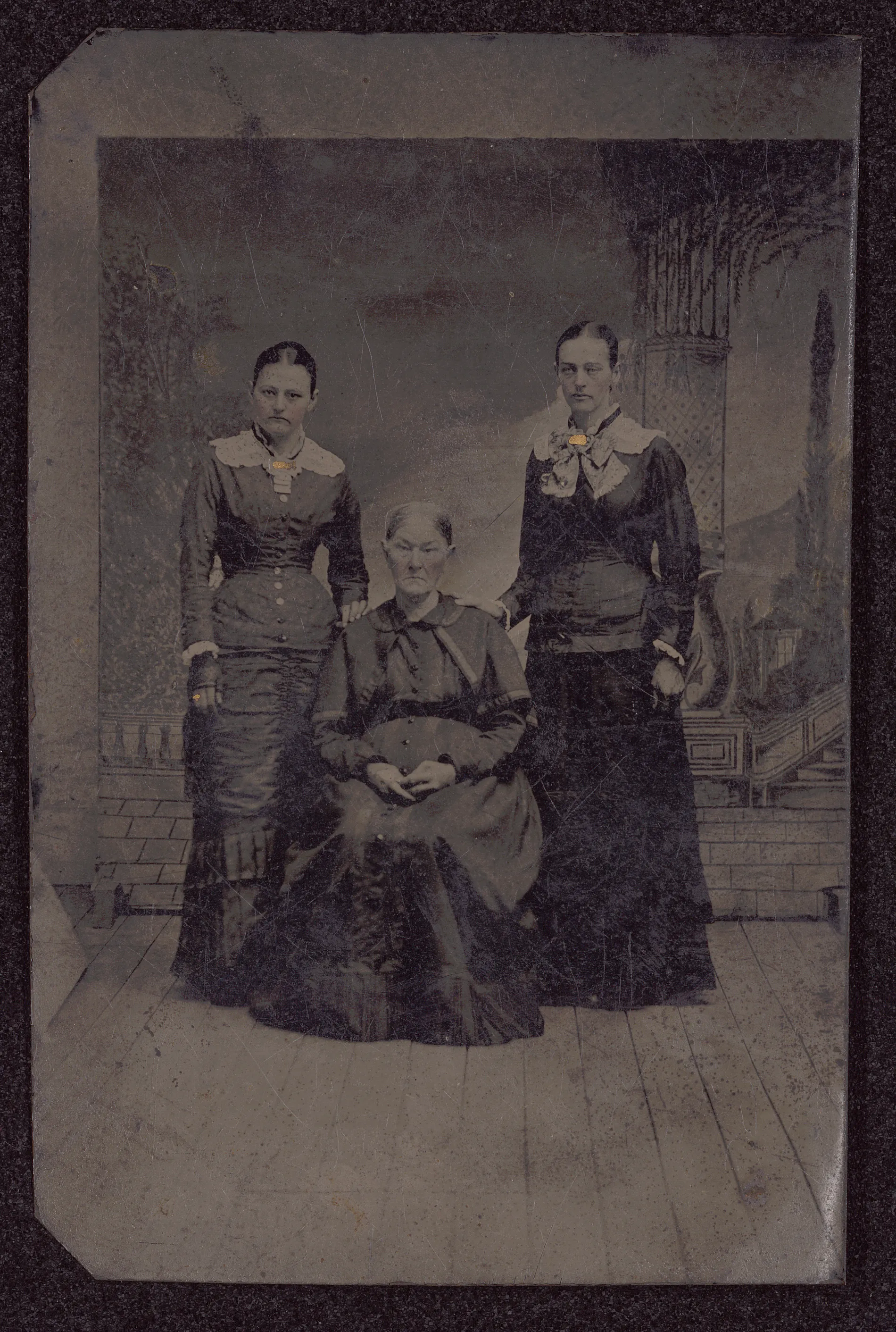 Second scan of same photograph.: [Three unidentified women, potentially Nancy Atkinson Swann on right]