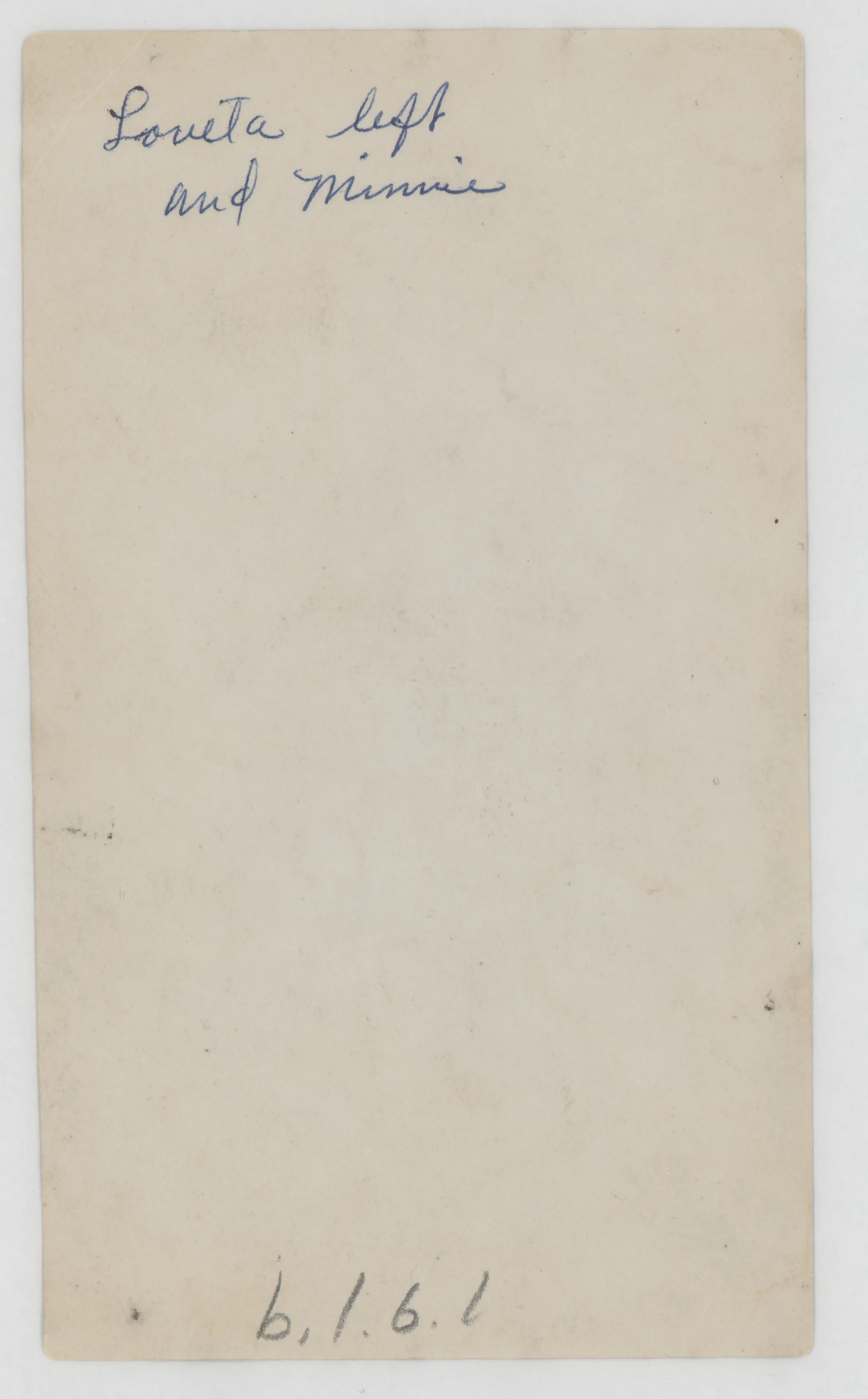 Verso: [Minnie and Loveta Swann in a boat]