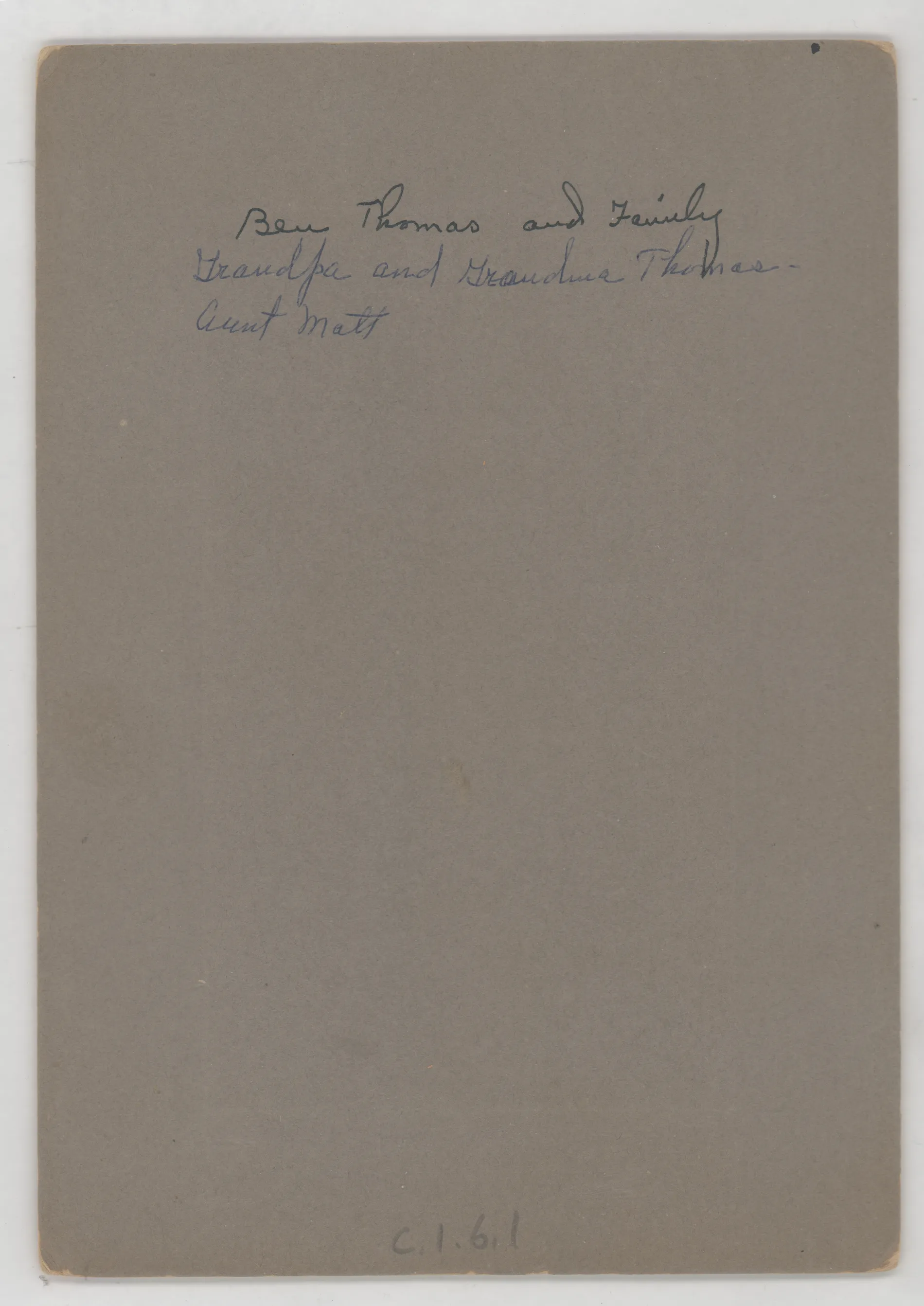 Verso: [Ben Thomas and Family]